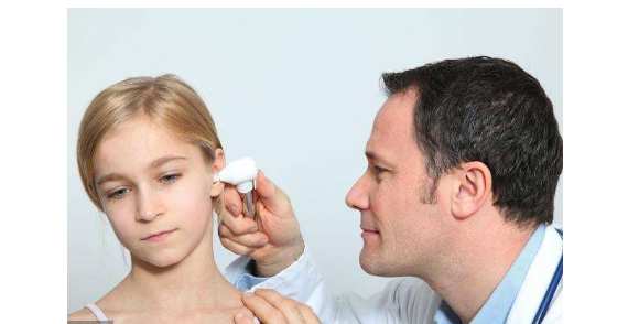 腺样体肥大分泌性中耳炎怎么治疗，找对方法孩子少受罪！