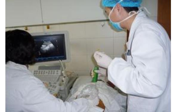 幼儿睾丸鞘膜积液手术的成功率，手术过程复杂吗？